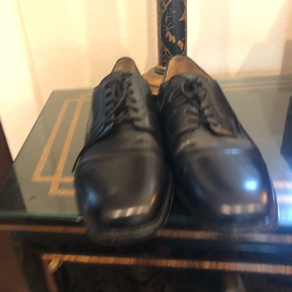 J Murphy by Johnston Murphy  wing tips Black 10 1/2 m great Pre owned main image 4